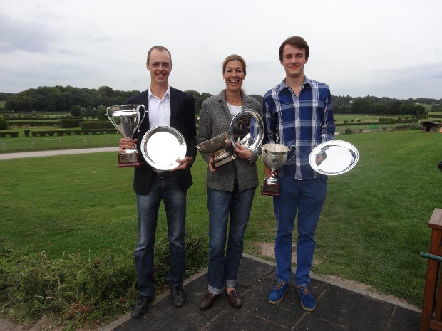 Die Einzel-Clubmeister 2013 im GC Düsseldorf-Grafenberg: Christa Wellershoff, Nigel Schuster (l) und Frederik Hoffmann (Jugend) (Fotos: Katinka Jacobi und Torsten Laube)
