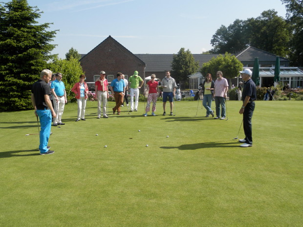 Hochbetrieb auf der Anlage des GC Op de Niep beim Golf-Erlebnistag 2014