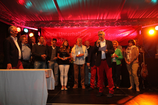 Stimmungsvolle Ehrung der Sieger beim „SchuKi-Cup Charity“