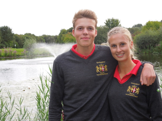 Die Clubmeister in der offenen Klasse im GC Hummelbachaue: Verena Gimmy und Finn Fleer