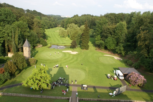 Spektakulärer Blick vom Turm des Clubhauses im Essener GC Haus Oefte