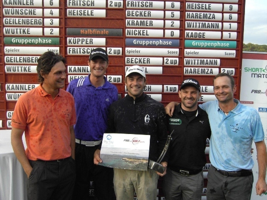 (v.l.): Marcel Haremza, Sebastian Heisele (Platz 2), Short Track Matchplay-Champion Florian Fritsch, Lokalmatador Dennis Küpper (Platz 3) und Christoph Günther