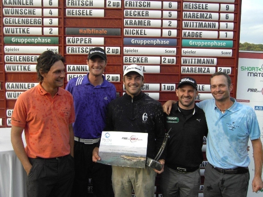 (v.l.): Marcel Haremza, Sebastian Heisele (Platz 2), Short Track Matchplay-Champion Florian Fritsch, Lokalmatador Dennis Küpper (Platz 3) und Christoph Günther