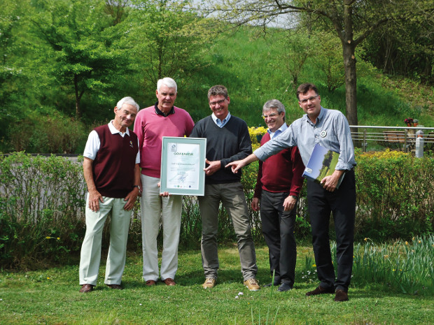 Silber-Zertifizierung durch den Deutschen Golf Verband (v.l.): Wolfgang von Wrisberg, Rüdiger Zarnekow, Gerhard Grashaus und Dr. Gunter Hardt